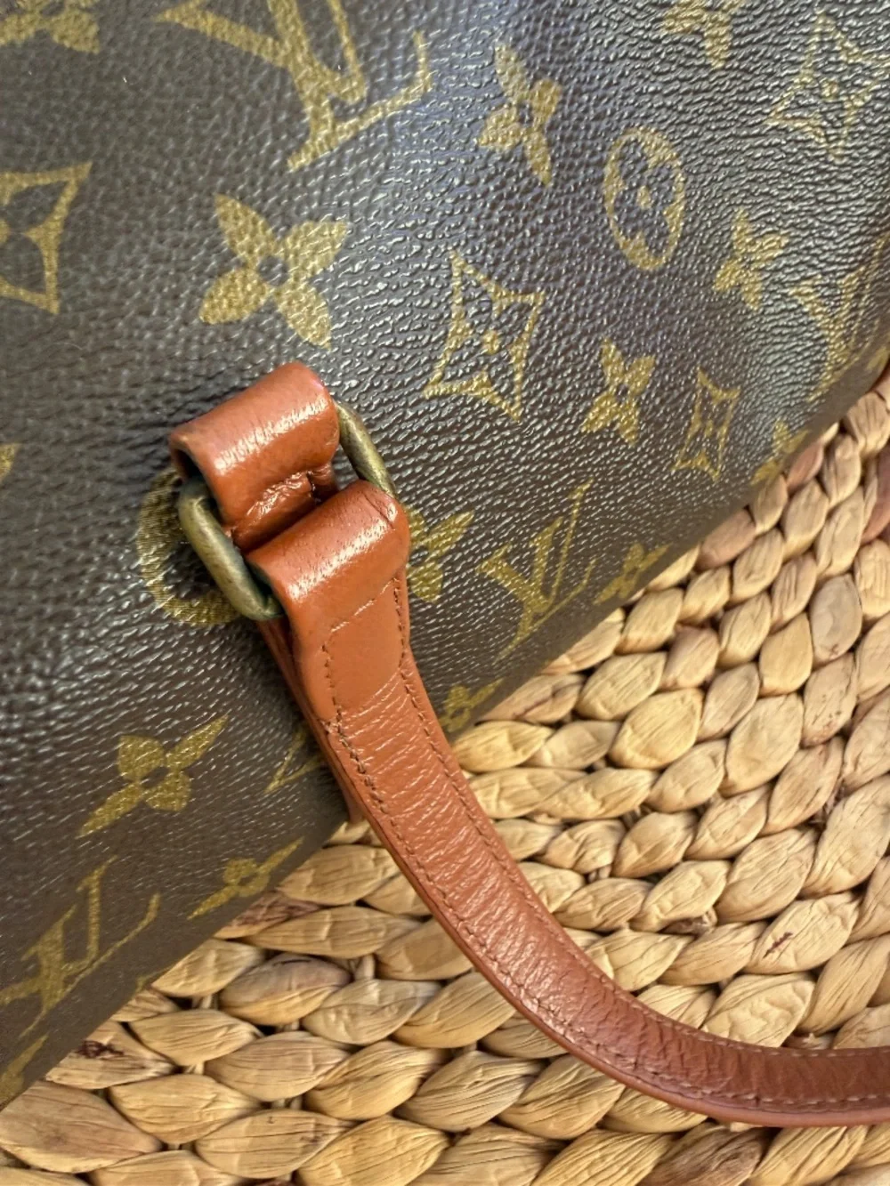 Louis Vuitton ~1970s Papillon 30 Handbag, with Pochette - Picture 9 of 12